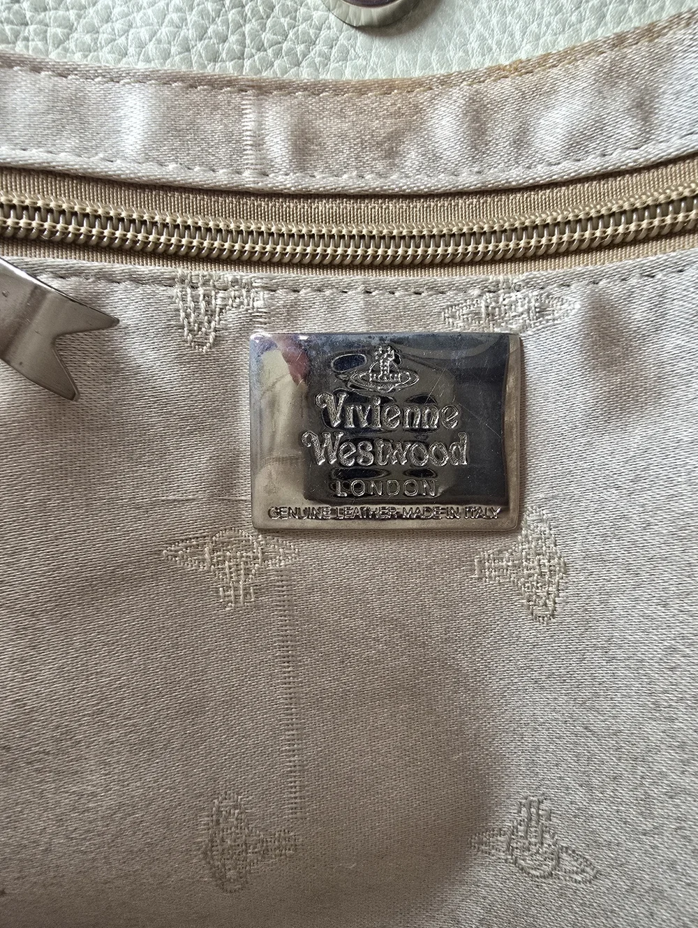 Vivienne Westwood Coral Pink Argyle Tote with Cream Trim - Picture 5 of 9
